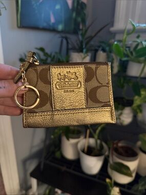 Coach Brown Leather Coin Purse for Sale up to 90% Off: Poshmark